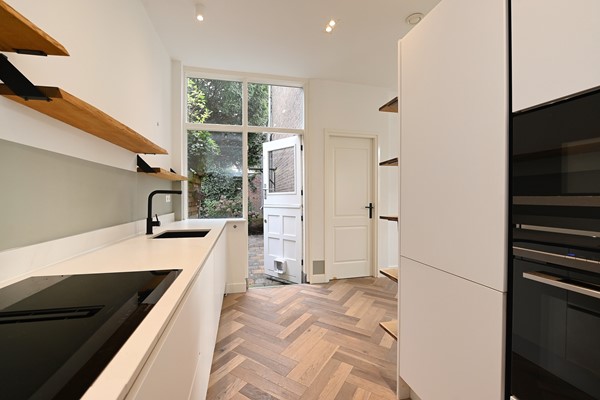 Medium property photo - Pijnboomstraat 3, 2565 ZH Den Haag